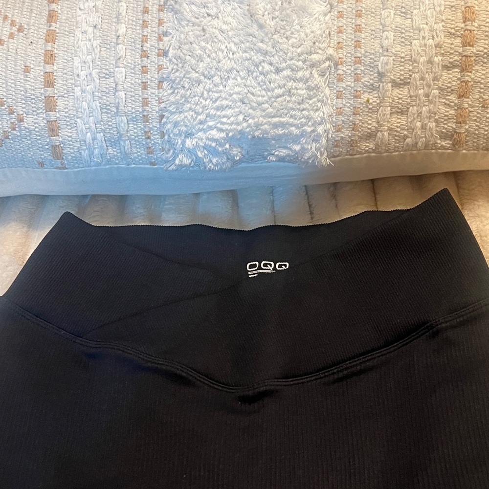 🖤 OQQ Ribbed Seamless Mini Skirt - Picture 3 of 4
